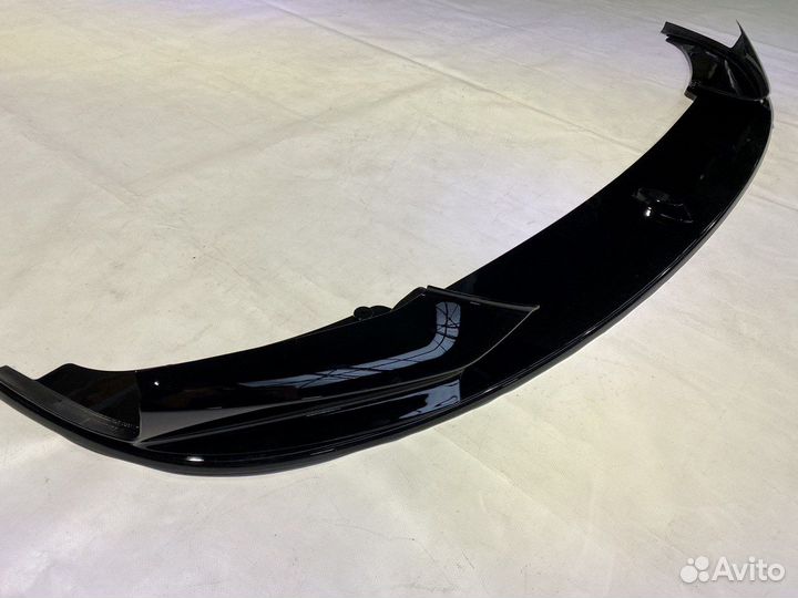 BMW F10 сплиттер на передний бампер М пакет