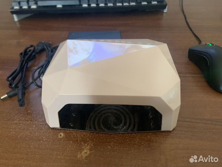 Led лампа для маникюра