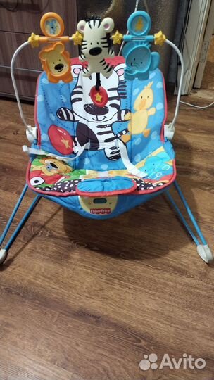 Шезлонг fisher price