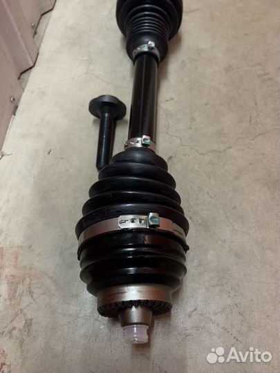 Приводной вал передний левый BMW F30XI