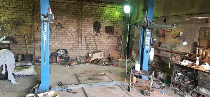 Гараж, > 30 м²