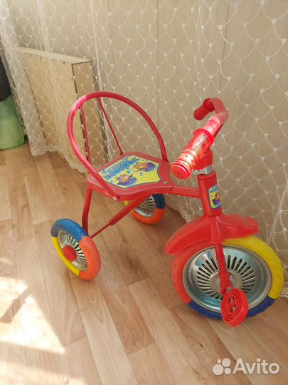 Детский трехколесный велосипед