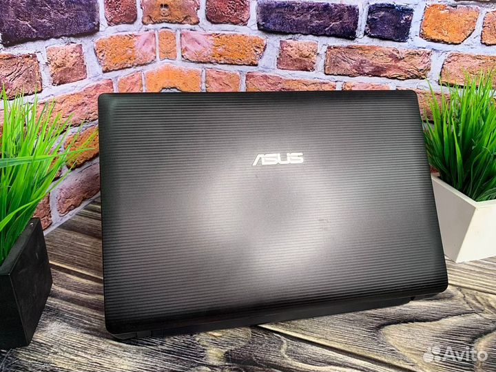 Игровой ноутбук Asus Core i5/8gb/SSD/GeForce 610M