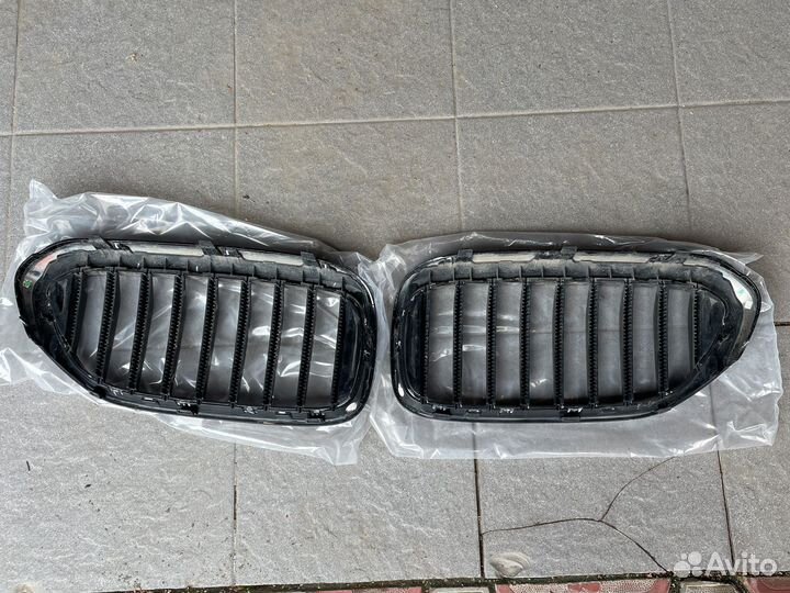 Решетка радиатора BMW g30