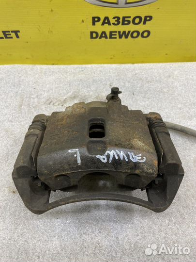 Передний левый суппорт шевроле эпика