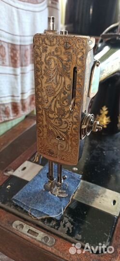 Швейная машинка Зингер