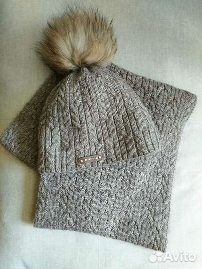 Комплект шапка и снуд