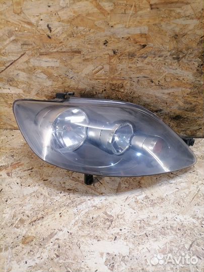 Фара правая галоген Volkswagen Golf 5 +