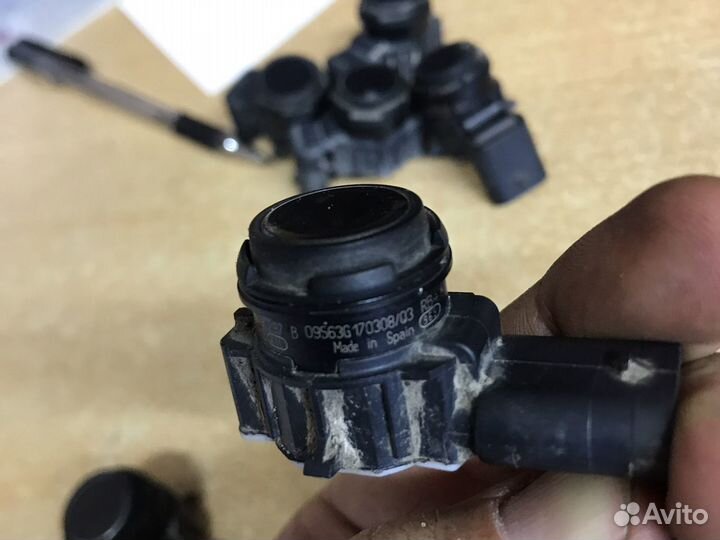 Датчик парковки фольксваген 300919297B