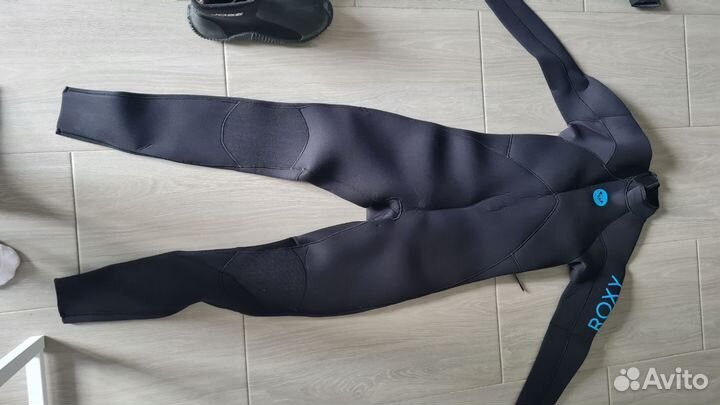 Гидрокостюм женский