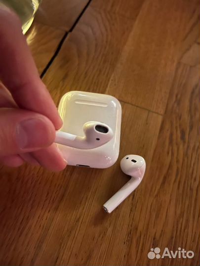 Airpods 2