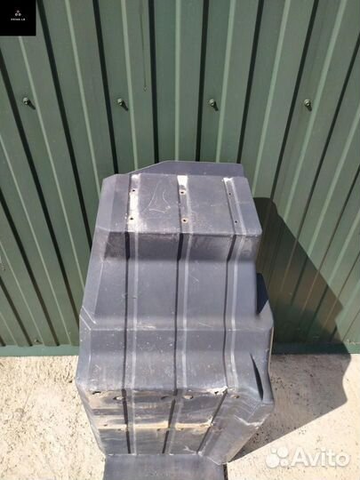 Подкрылок кабины прав. MAN TGS 2008 81664100360