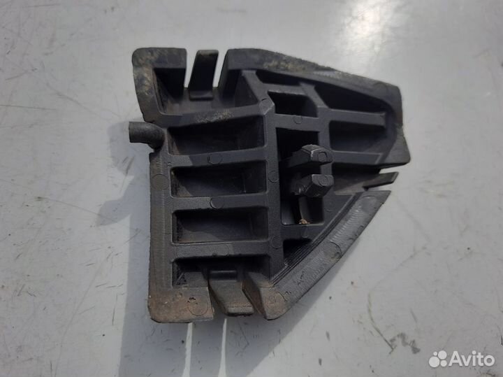 Накладка усилителя заднего бампера Audi A6 C5