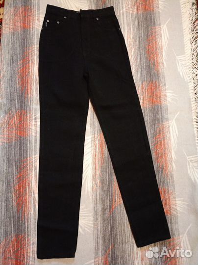 Женские джинсы 40 и 44 размер