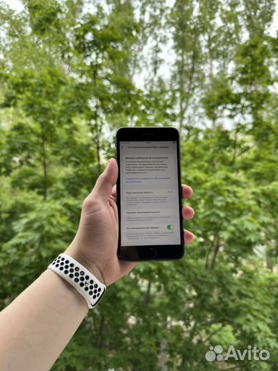 iPhone 8 Plus, 64 ГБ