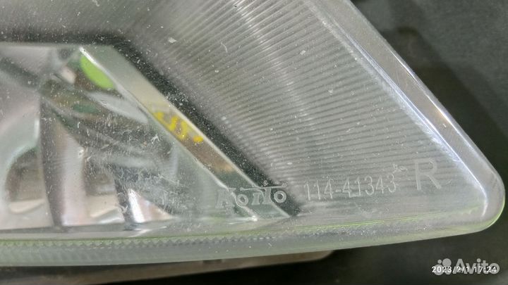 Фара противотуманная правая для Mazda 3 2003-2009