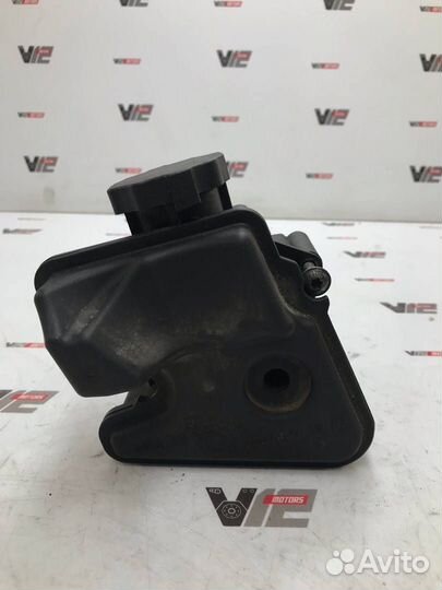 Бачок гидроусилителя Mercedes-Benz S-Класс W221