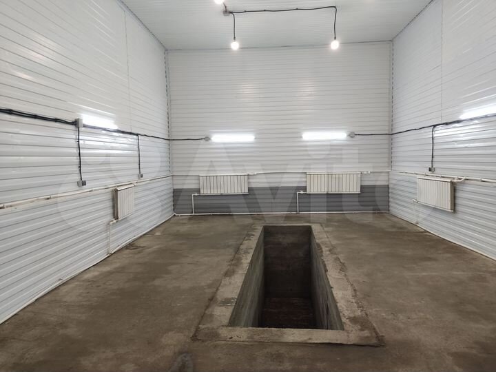 Гараж, > 30 м²