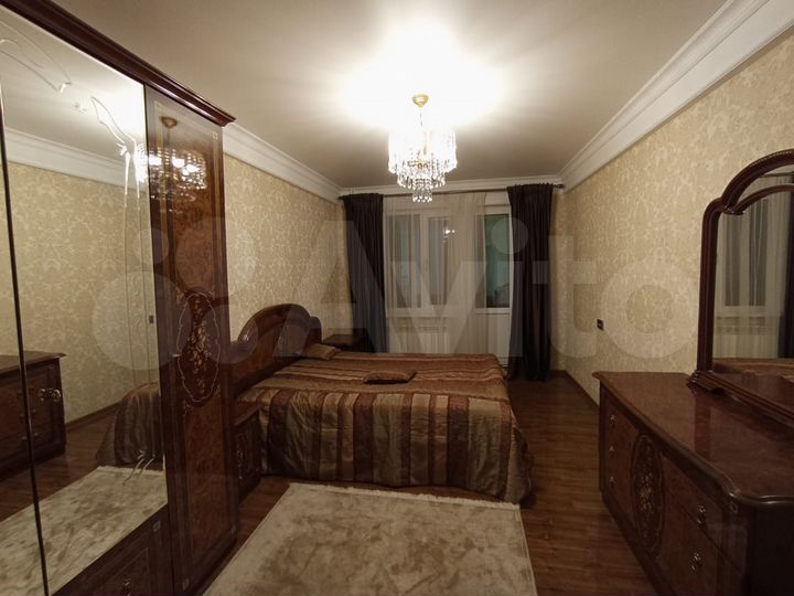 2-к. квартира, 50 м², 1/9 эт.