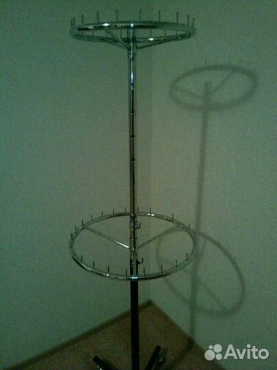 Стойка для одежды