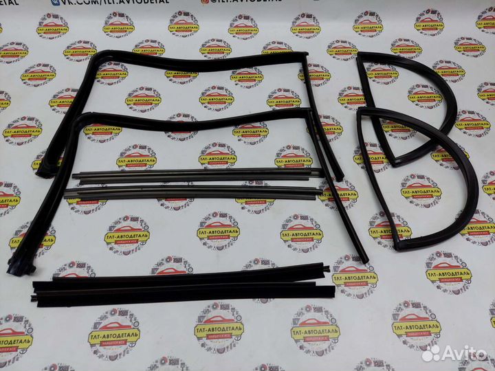 Комплект бархоток антихром LADA Niva 2131 (бока)