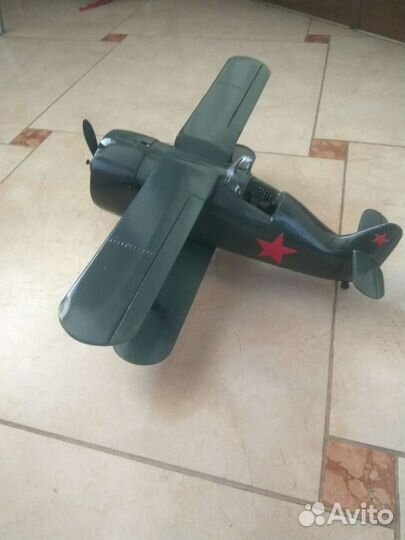Модель самолета И - 153,биплан