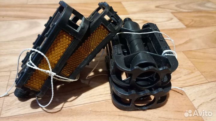 Педали для велосипеда