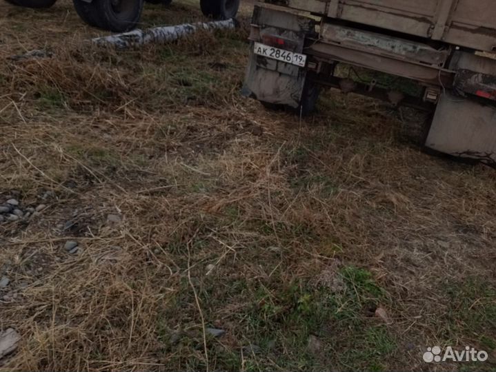 Прицеп самосвальный СЗАП 85514 с надставными бортами, 1987