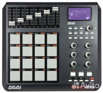 Midi контроллер akai PRO MPD26