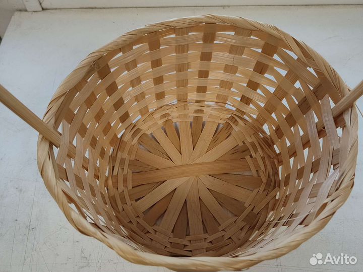 Корзина плетеная из лыка