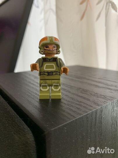 Lego Star Wars 75102 minigigure minufig figure