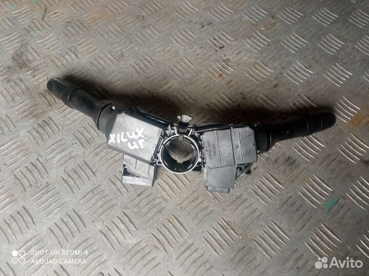 Подрулевой переключатель Toyota Hilux 7