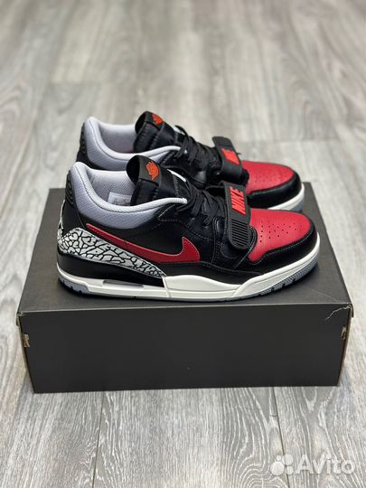 Кроссовки Nike air Jordan