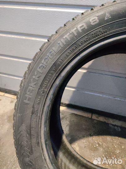 Nokian Tyres Hakkapeliitta 8 215/50 R17 93T