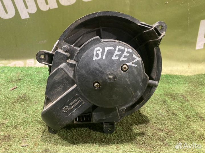 Мотор печки Lifan Breez 520 LF481Q3