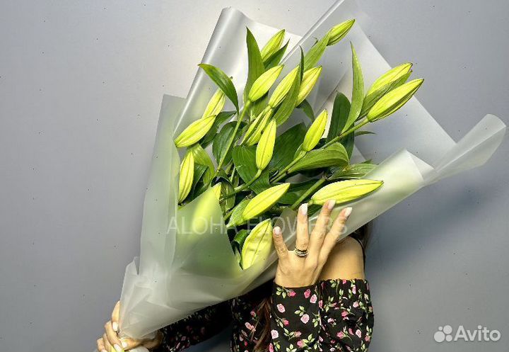 Лилии букет доставка