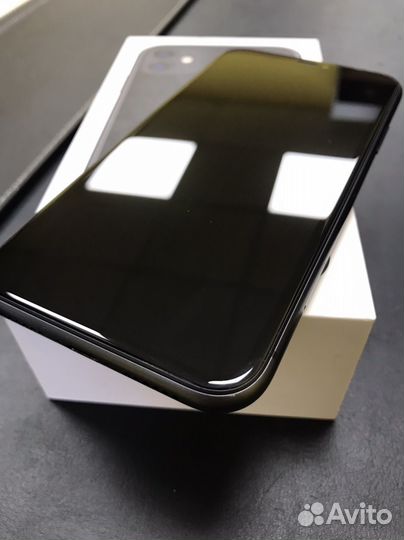 iPhone 11, 256 ГБ