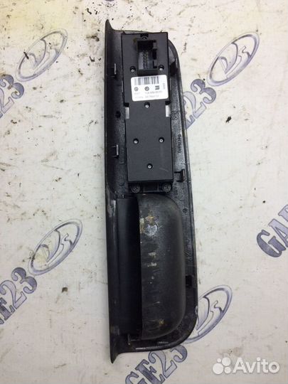 Блок управления стеклоподъемниками volkswagen golf