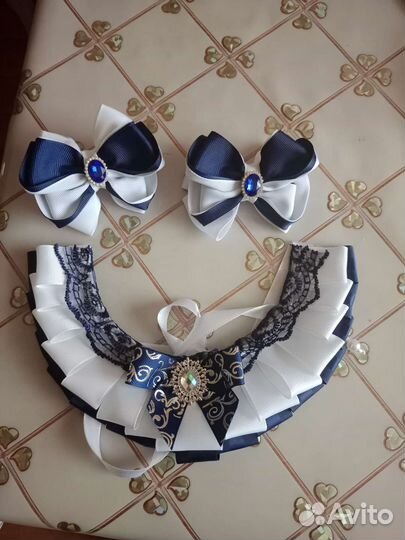 Воротничок и резинки для волос