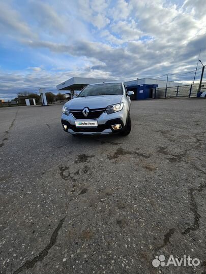 Renault Logan Stepway 1.6 МТ, 2019, 112 000 км