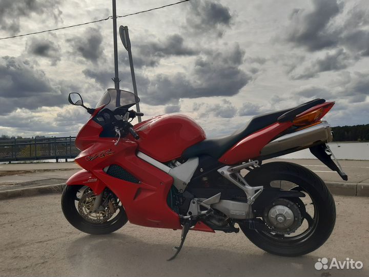 Honda VFR 800