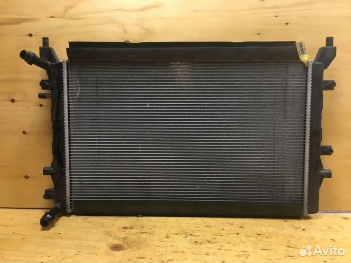 Радиатор интеркулера Volkswagen Golf 6 AJ5 caxa