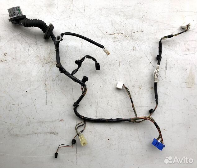 Проводка передняя левая леворульная Сузуки сх4