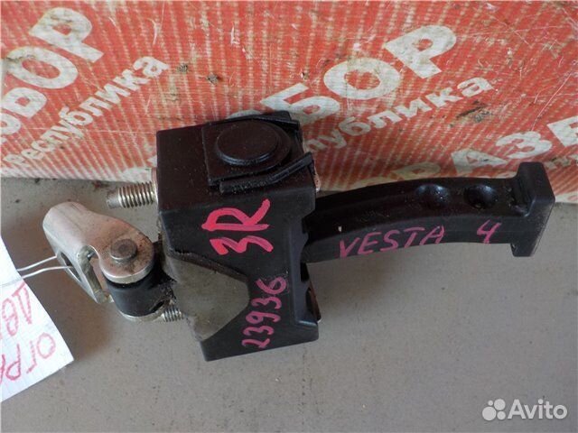 Ограничитель хода двери задний правый LADA Vesta