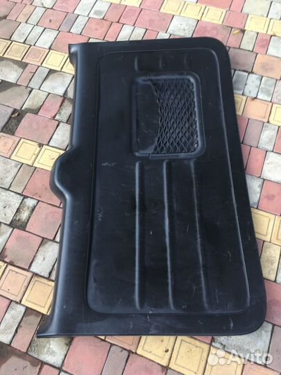 Toyota rav4 2004 обшивка крышки багажника