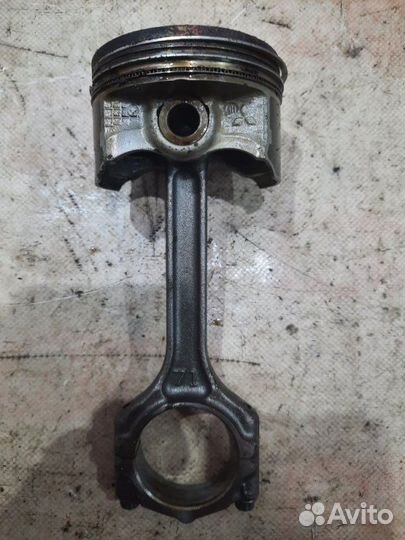 Поршень с шатуном Mitsubishi Asx GA1W 4A92 2013