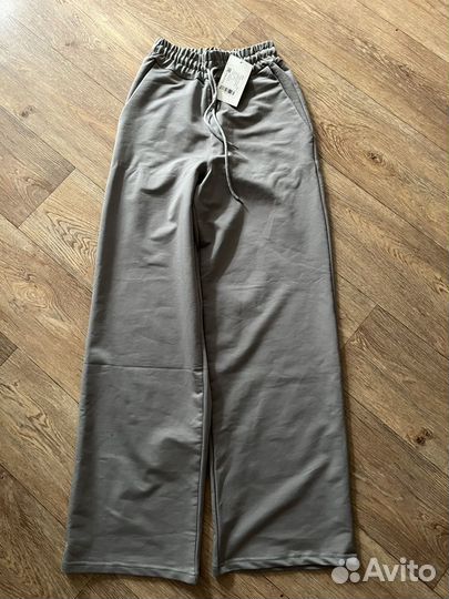 Новые спортивные штаны