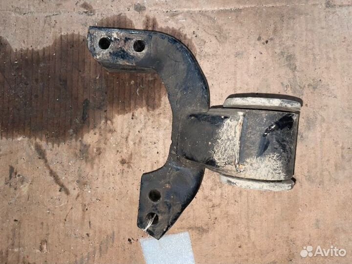 Подушка двигателя левая Hyundai Poni G4DJ