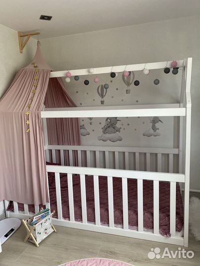 Кровать детская домик