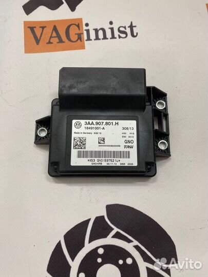 Блок управления стояночным тормозом Vw Passat B7